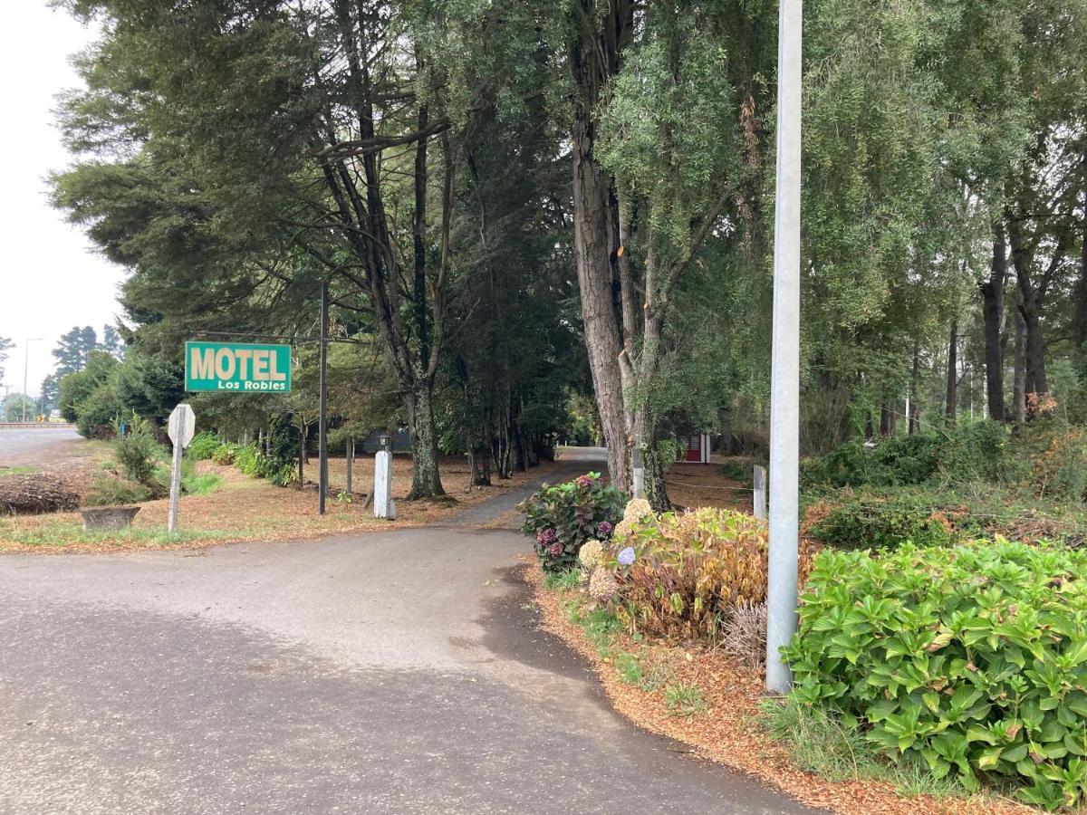 Motel Los Robles Temuco Bagian luar foto