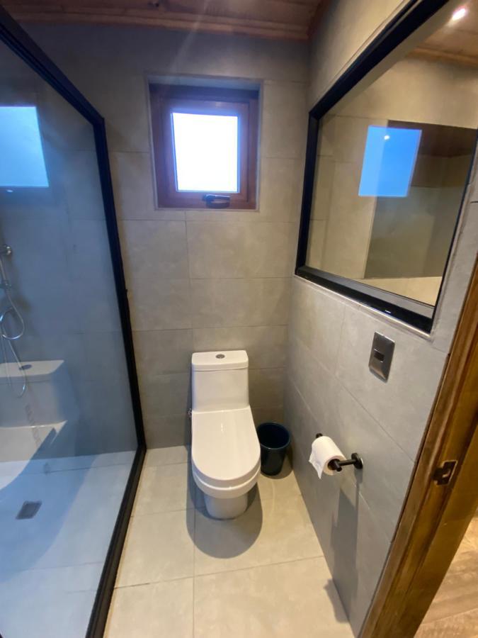 Motel Los Robles Temuco Bagian luar foto